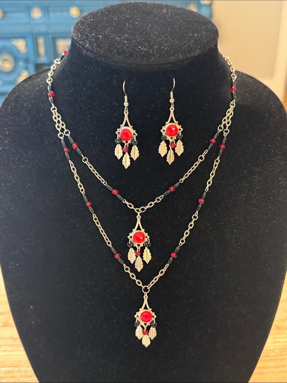 Vintage Silver Tone Red Black Double Layered Necklace Dangle Drop Earrings Set